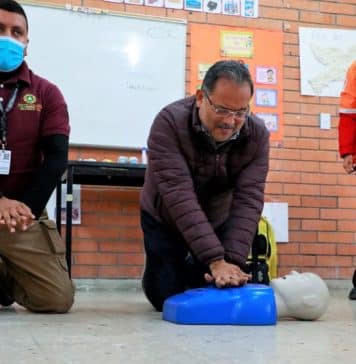 ¿Es mucho el compromiso que tiene Andrés Mijes con Patricia Pérez de Protección Civil?.